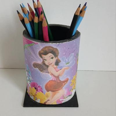 Pot a crayons fee 1